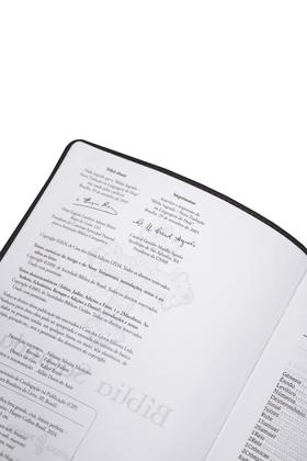 Imagem de Livro - Bíblia Sagrada Católica, Letra Grande, Capa luxo marrom, Molduras, Leitura Perfeita