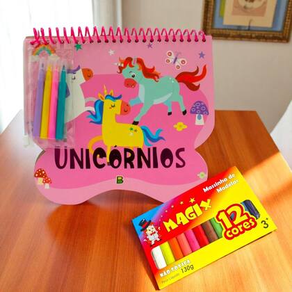 Imagem de Livro Desenhos Unicórnios c/ Canetinha+Adesivos+Massinha