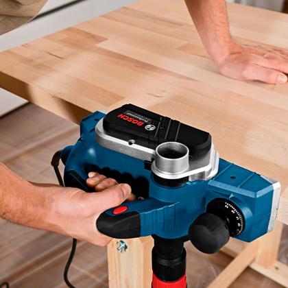 Imagem de Lixadeira Plaina Bosch GHO 2682 D 710W 127V