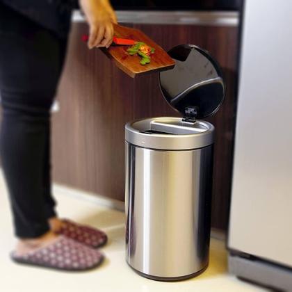 Imagem de Lixeira Automática com Sensor 12L  Inox Polido, Recarregável, Cesto Removível, Cabo USB, Luxo Grande