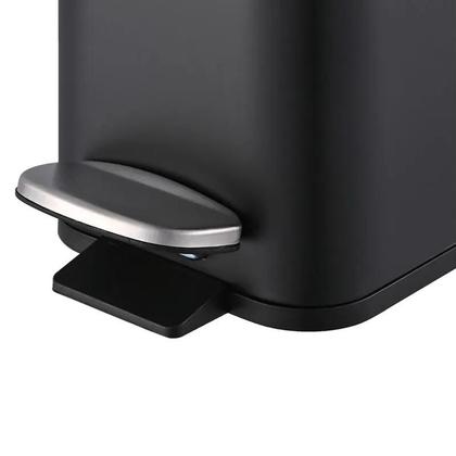 Imagem de Lixeira Banheiro e Cozinha Retangular 5,0L Preta em Aço Carbono com Pedal Balde Frame 3064/103 Brinox