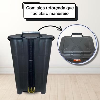 Imagem de Lixeira com Pedal 30 litros Preta Reforçada Luxo Plastica Banheiro Sala Cozinha Quarto Escritório