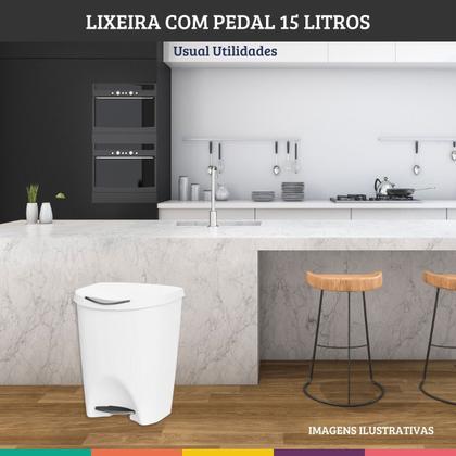 Imagem de Lixeira com pedal de cozinha e banheiro 15 litros de plástico