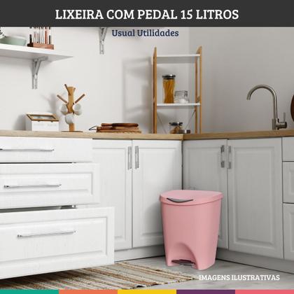 Imagem de Lixeira com pedal de cozinha e banheiro 15 litros de plástico