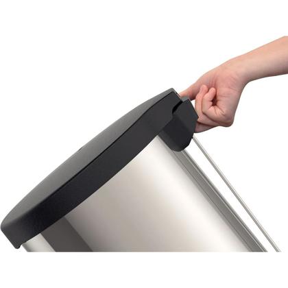 Imagem de Lixeira com Pedal Tramontina New em Aço Inox 30 L