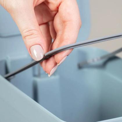 Imagem de Lixeira Com Pedal Trium 6 Litros Cozinha Banheiro Preto