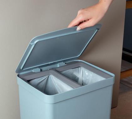 Imagem de Lixeira De Pedal Trium 20 Litros Com Duplo Compartimento Ou