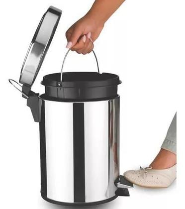 Imagem de Lixeira Lixo Aço Inox 5 Litros Com Cesto Removível E Pedal Banheiro Cozinha Redondo
