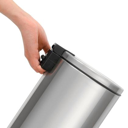 Imagem de Lixeira Loop Aço Inox Polido Balde Interno e Pedal 5 Litros - Tramontina 94547/005