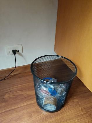 Imagem de Lixeira Metal Aramada Preta Organização Escritório Casa home Office