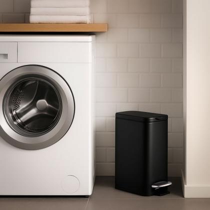 Imagem de Lixeira Retangular Com Pedal e Balde 5 L Aço Carbono Cor Preto Linha Frame Brinox