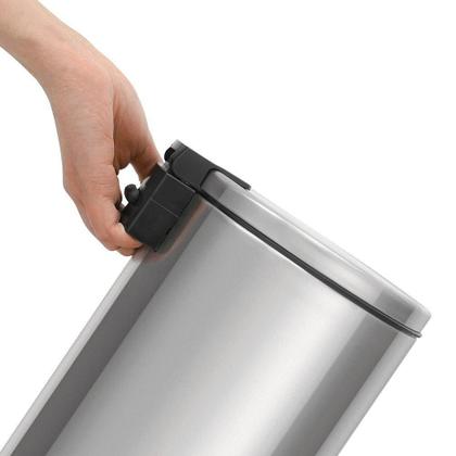 Imagem de Lixeira Tramontina Loop Com Pedal 12L Redonda Inox Polido