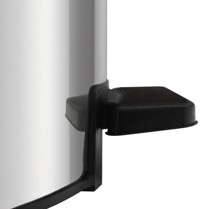 Imagem de Lixeira Tramontina Loop Com Pedal 3L Redonda Inox Polido