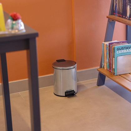 Imagem de Lixeira Tramontina Loop Com Pedal 3L Redonda Inox Polido