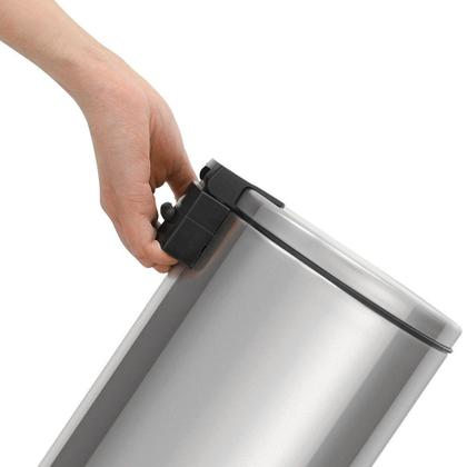 Imagem de Lixeira Tramontina Loop com Pedal 5L Redonda Inox Polido