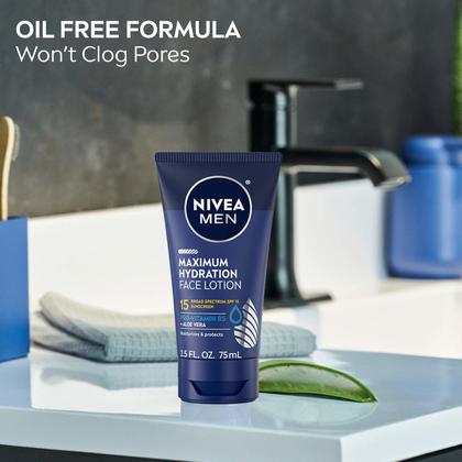 Imagem de Loção facial Nivea Men Maximum Hydration SPF 15 75mL, pacote com 4