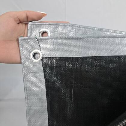 Imagem de Lona Blackout Cinza Preta 300 Micras Impermeável 6x4,5
