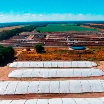 Imagem de Lona Para Silagem 4x10 Dupla Face Cobertura De Grãos e Forragem