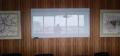 Imagem de Lousa De Vidro Quadro Branco 1,50 X 1,20 C/ Suporte E Kit