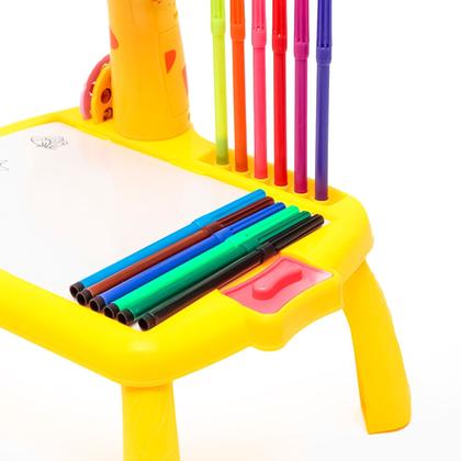 Imagem de Lousinha De Brinquedo Projetora Infantil Girafa Desenho Pintura Cor Amarela - Importway