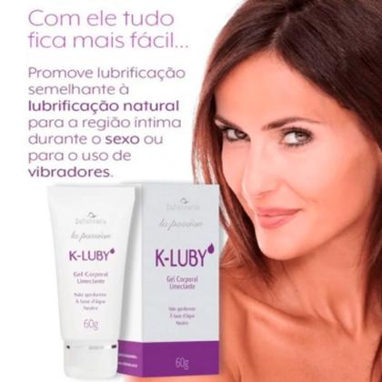 Chiroyli va katta ayol kokraklari Qizning mushuki bilan jinsiy aloqa