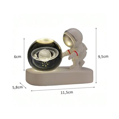Imagem de Luminária Astronauta Criativa Led C/ Globo De Vidro 3D Usb