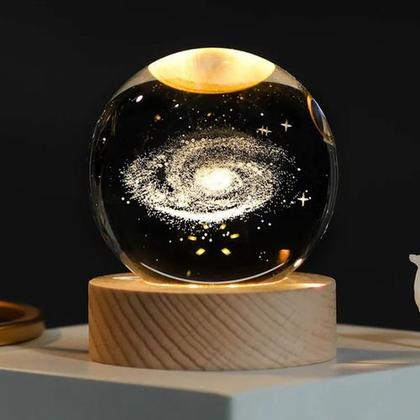 Imagem de Luminária De Mesa Bola De Cristal 3d Decoração Base Madeira 675