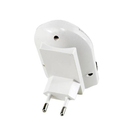 Imagem de Luminaria de Tomada LED e Sensor Bivolt 