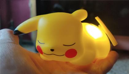 Imagem de Luminária Pokémon Pikachu Led Abajur Luz Quarto