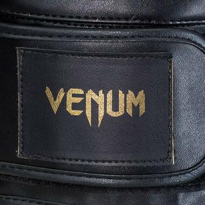 Imagem de Luva de Boxe Venum Giant Full Logo Pro Black Gold