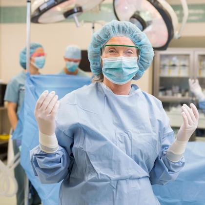 Imagem de Luva Látex Cirúrgica Estéril Descarpack com Pó 50 Pares 100 unidades