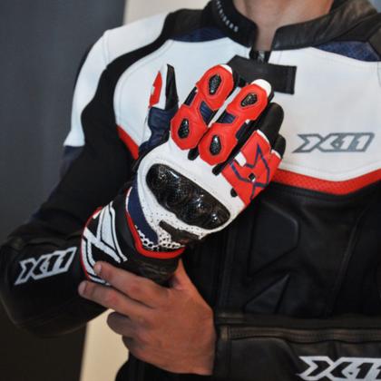 Imagem de Luva X11 Racing Carbon Azul Moto Motociclista Proteção Couro