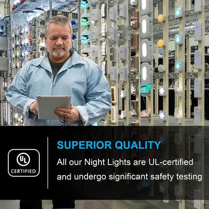 Imagem de Luz noturna GE LED Plug-in Sensor Dusk to Dawn (4 unidades)