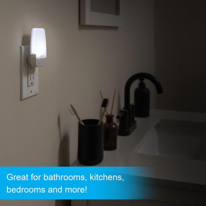 Imagem de Luz noturna GE LED Plug-in Sensor Dusk to Dawn (4 unidades)