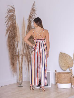 Imagem de Macacão Feminino Listrado de Alcinha, Cintura com Elástico, Detalhe nas Costas