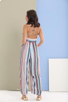 Imagem de Macacão Feminino Listrado de Alcinha, Cintura com Elástico, Detalhe nas Costas