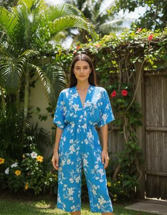 Imagem de Macacão pantacourt feminino estampado crepe