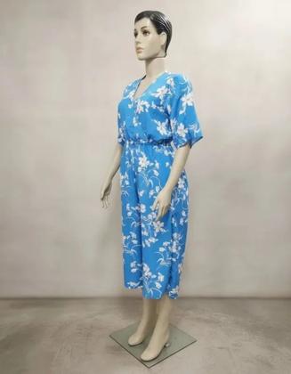 Imagem de Macacão pantacourt feminino estampado crepe