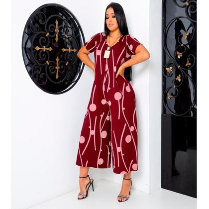 Imagem de Macacão Pantacourt Saruel Moda Feminino Estiloso com bolsos Macaquinho Soltinho Ótima qualidade e acabamento perfeito 