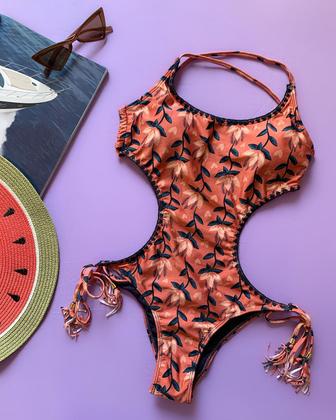 Imagem de Maiô Feminino Engana Mamãe Cropped com Bojo Estampado e Calcinha com Amara Lateral