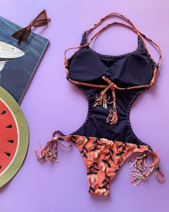 Imagem de Maiô Feminino Engana Mamãe Cropped com Bojo Estampado e Calcinha com Amara Lateral