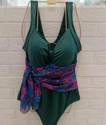 Imagem de Maiô plus Size vestido