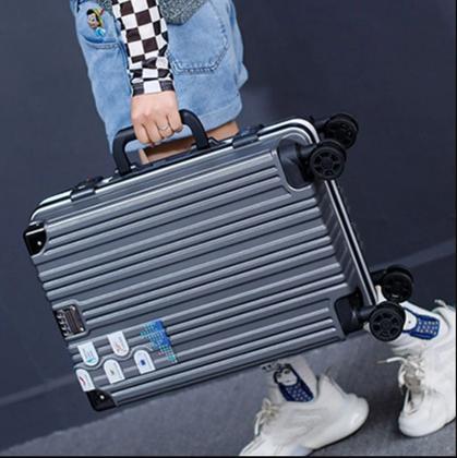 Imagem de Mala de Viagem Pequena de Bordo com Fechamento Antifurto e Cadeado 3 Segredos - Linha Madri