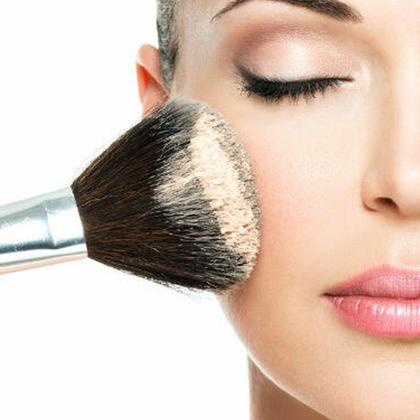 Imagem de Maleta Completa com Maquiagens Paleta Belle Angel + muitos Itens  bz55