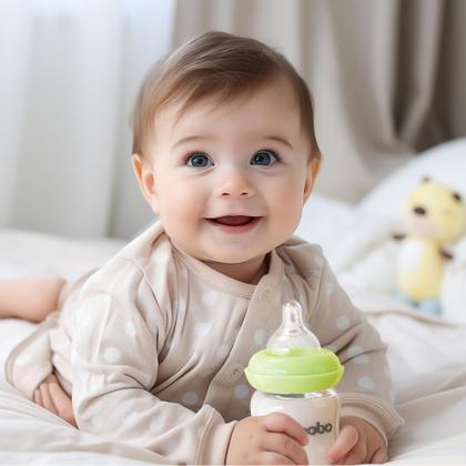 Imagem de Mamadeira de vidro natural YOHKOH, 100 ml, gola larga, pacote com 4
