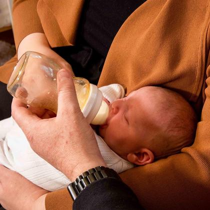 Imagem de Mamadeira Minbie Newborn - Anti-Cólica e Anti-Refluxo