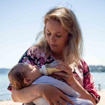 Imagem de Mamadeira Minbie Newborn - Anti-Cólica e Anti-Refluxo