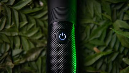 Imagem de MANCLUB Kit Higiene Máxima: O Desmatador e 3 Lâminas de Cerâmica com Tecnologia Anti-Cortes - Aparador Elétrico de Região Íntima e Pelos Corporais
