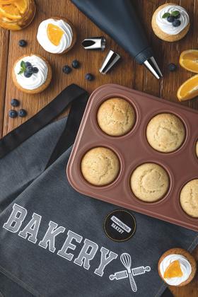 Imagem de Manga e Bicos para Confeitar Tramontina Bakery em Silicone e Aço Inox