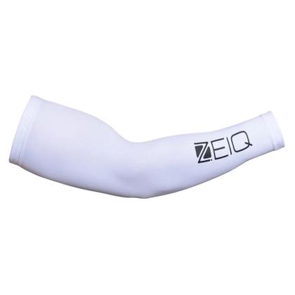Imagem de Manguito com Fator de Proteção Solar UV 50 Zeiq Branco  Logo Preto